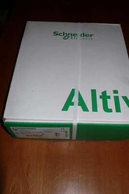 VARIATEUR TRIPHASE 380V 2,2KW FREQUENCE, VITESSE, SCHNEIDER ELECTRIC ATV32HU22N4 - Photo 1/4