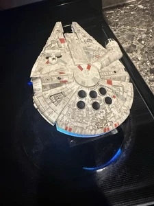 Altavoz Bluetooth Star Wars iHome Millennium Falcon con luces de pie - Imagen 1 de 10