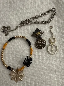 4 Piece Halloween Jewelry Lot Pendant Brooch Bracelets (Lot #173) - Picture 1 of 7