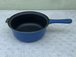 Le Creuset Blue Enamel Cast Iron #22  Sauce Pan Pot 8.5" Non-Stick France No Lid - Picture 1 of 11