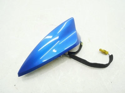 Utilice receptor de antena de aleta de tiburón Hyper Blue metálico 2016-2024 Chevy Camaro OEM Foto 1 de 4