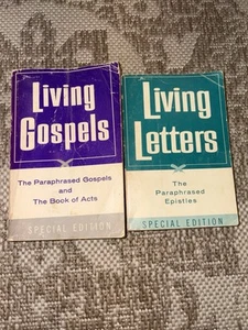 Vintage 1966 Tyndale House Set 2 Volumes Living Letters Gospels Paraphrased - Picture 1 of 23