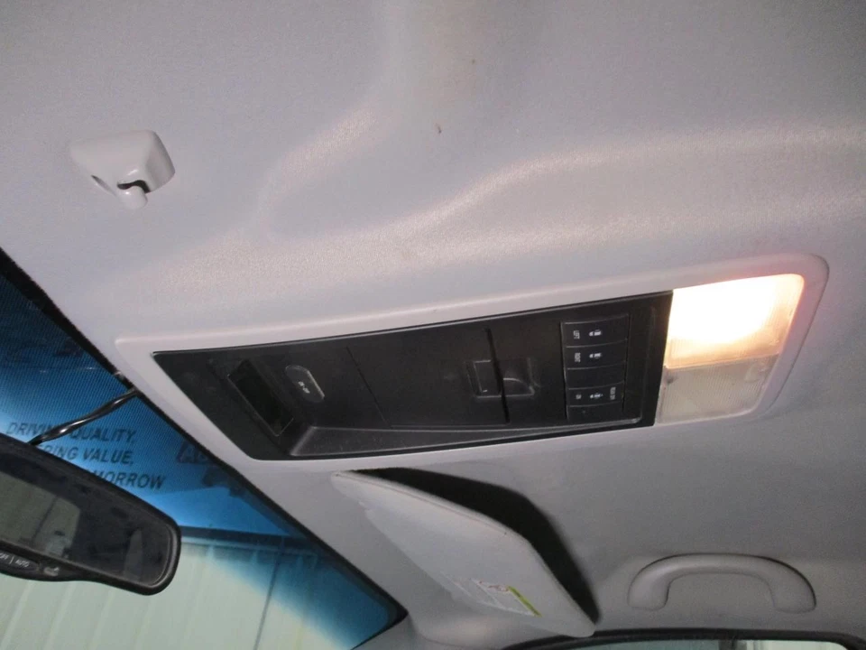 Console central superior dianteiro usado serve: 2004 Ford Freestar teto manual plataforma elevatória po - Imagem 1 de 4