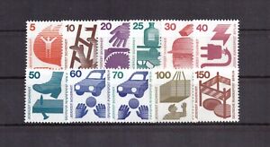 AM0500) Berlin definitive stamps Mi. 402-411 + 453 MNH Cat €20, SC# 9N316-325