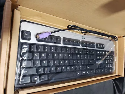 New HP PS/2 wired Keyboard, Black/Gray, 434820-001 - Image 1 of 4