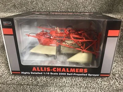 Pulverizador autopropulsado SpecCast 2021 1:16 naranja espectacular Allis-Chalmers 2300 Foto 1 de 3