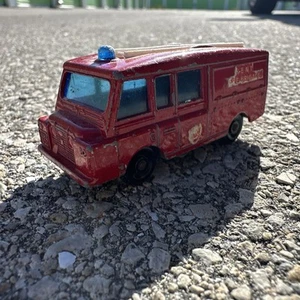 VINTAGE  MATCHBOX LESNEY No57 LAND ROVER KENT FIRE BRIGADE TRUCK ENGLAND - Picture 1 of 7