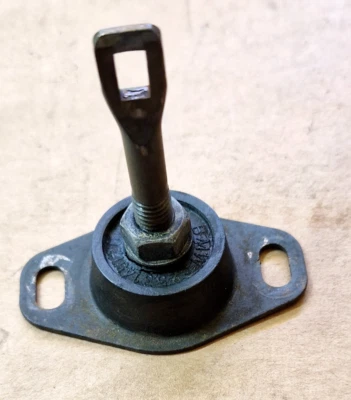 BMW K 100 RT / RS / LT K75 SADDLE ATTACHMENT 52531451209 RUBBER MOUNTING - Image 1 of 3