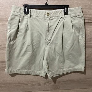 Izod Men’s Khaki Pleated Shorts Size 38 Chino Walking Golf EUC - Picture 1 of 8