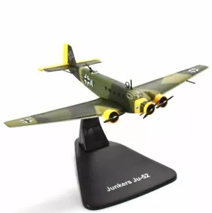 Junkers Ju-52 - Atlas - BOMBERS of WWII - 1/144 - Picture 1 of 2