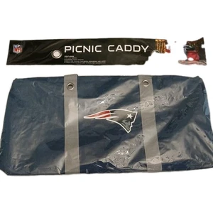 New England Patriots Picknick Caddy 22”x10”x13” Polyester NFL Brandneu - Bild 1 von 9