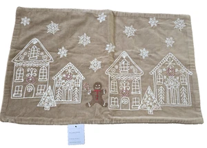 Neu mit Etikett Pottery Barn Lebkuchendorf bestickter Kissenbezug braun 16 Zoll x 26 Zoll - Bild 1 von 6