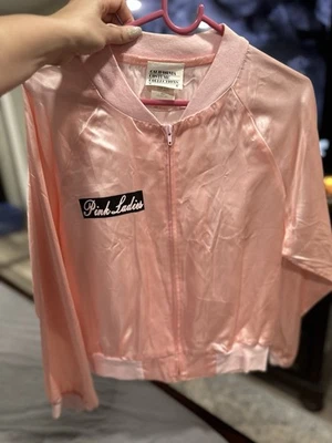 Fantasia de jaqueta de cetim rosa feminina tamanho M - Imagem 1 de 4