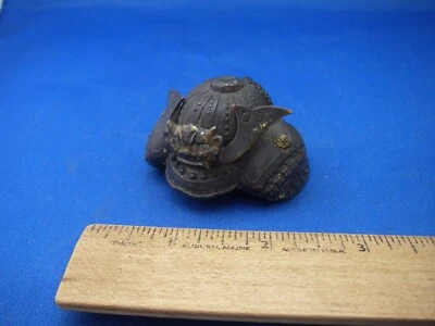 CASCO DE BATALLA MINIATURA COREANO INUSUAL BRONCE - Aspectos destacados dorados - Sin precio base Foto 1 de 4