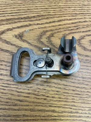 宝马 R1200RT 2014 至 2018 年 PAWL 变速轴零件 # 23318546536 — 第 1/4 张图片