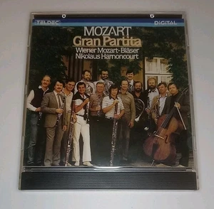 MOZART Gran Partita Nikolaus Harnoncourt CD 1984 - Imagen 1 de 2