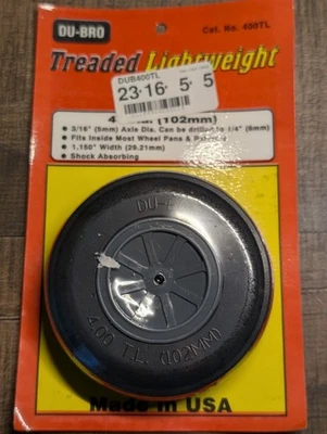 DU-BRO Treaded Lightweight  400TL   4"  102mm  NEW Item!  R/C Airplane Tire - Image 1 of 4