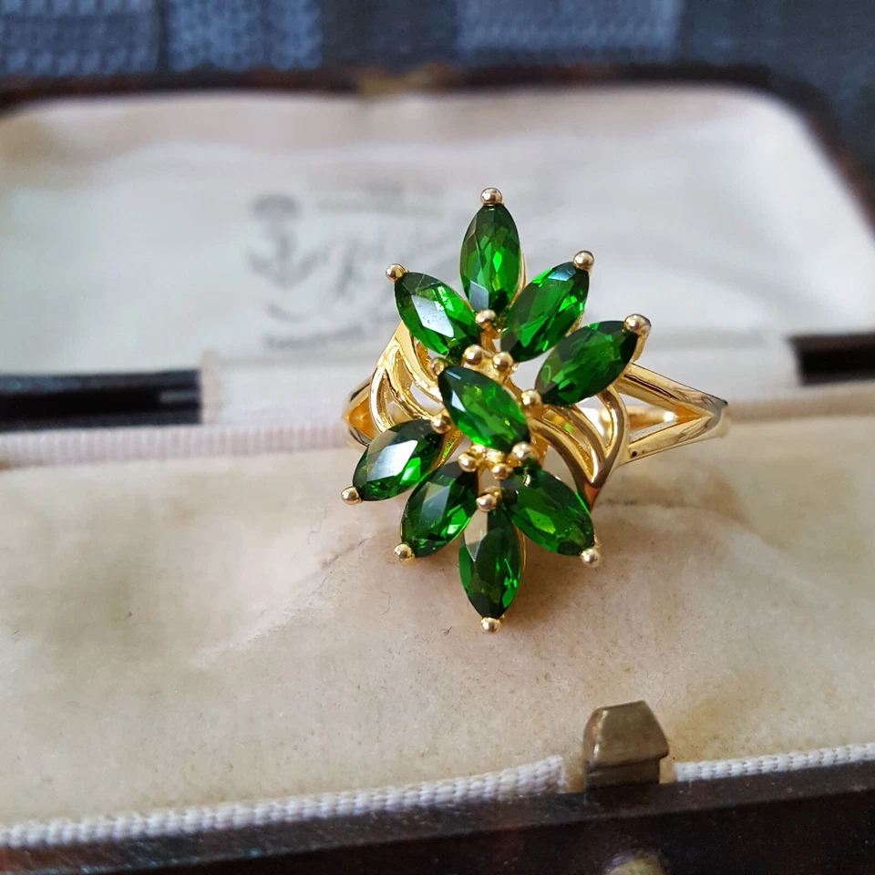 Anillo de plata de ley 925, anillo de diopsido de cromo verde genuino, tamaño T.5 EE. UU. 9.75  Foto 1 de 4
