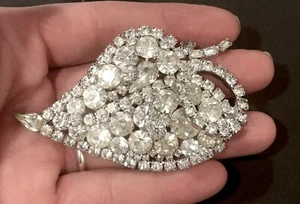 VTG CZECH PRONG SET  Clear Crystal RHINESTONE Leaf LARGE  BROOCH Rhodium Plate - Picture 1 of 5