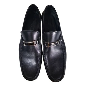 Mocasines Salvatore Ferragamo de cuero negro para hombre 10,5D plateados Gancini silenciosos de lujo - Imagen 1 de 13