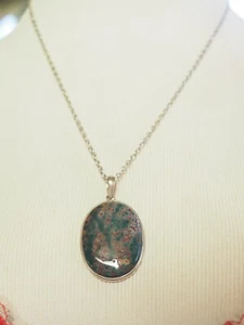 Bloodstone pendant *preloved* - Picture 1 of 2