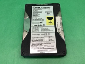Vintage Seagate ST320410A 20GB 3.5" IDE Internal Hard Drive UNTESTED - Picture 1 of 4