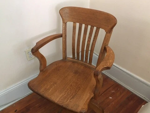 ANTIQUE Golden Tiger OAK OFFICE CHAIR on casters. Local Pick Up New York Cover
