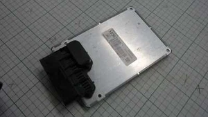gmx215 delphi Suspension Control Module s118775004a 10367688 - Bild 1 von 2