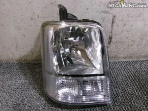 DA64V Every Every Genuine Normal Halogen Headlight  used JP F/S - Picture 1 of 7