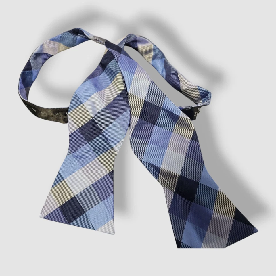 Pajarita de esmoquin ajustable clásica a cuadros azul Tommy Hilfiger para hombre Foto 1 de 1