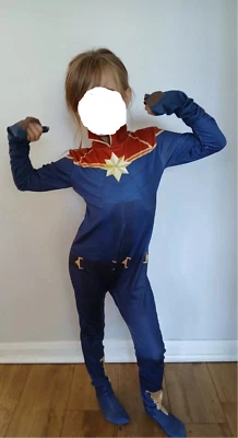Captain Marvel Costume Fancy Dress Girls various sizes 110CM to 150CM - Image 1 of 2