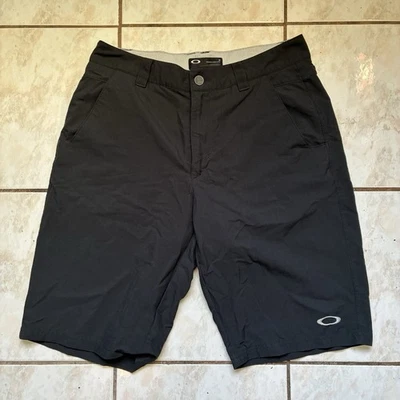 Black Oakley Take Shorts Men’s Size 30 - Image 1 of 4