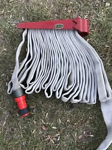 Royal Hose Rack Phila PA Vintage 46 pies manguera contra incendios y soporte hombre cueva - Imagen 1 de 2