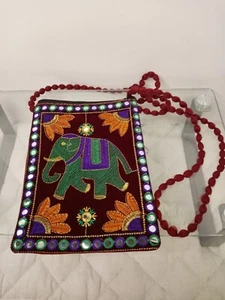 Elefant bestickt Mini Crossbody Handtasche skurril HOBO, HIPPIE, FESTIVAL  - Bild 1 von 6