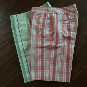 IZOD . 2 Pairs Women's Active wear Golf/Bermuda Shorts . Gently Preowned. SZ. 4 - Picture 1 of 6