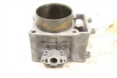 CF-Moto X6 SWB 12 Cylinder Engine 31942 Foto 1 de 3