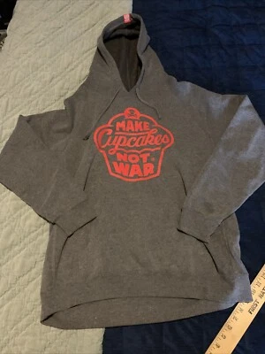 Johnny Cupcakes Nuevo sin Etiquetas Hacer Cupcakes Not War Sudadera con Capucha Gris XXL  Foto 1 de 4