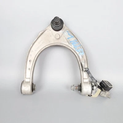 Brazo de control superior BMW 528i 535i 550i 650i 750i 2009-2019 31126775967 OEM usado Foto 1 de 4