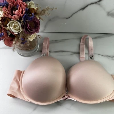 Victorias Secret Very Sexy Push Up Bra 42C Pink Rhinestone Straps Full Suport - Image 1 of 4