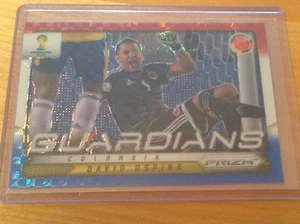 2014 PANINI PRIZM WORLD CUP DAVID OSPINA GUARDIANS BLUE RED WAVE 25 COLUMBIA - Foto 1 di 1