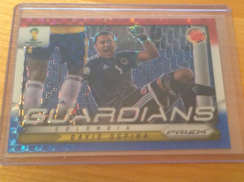 2014 PANINI PRIZM WORLD CUP DAVID OSPINA GUARDIANS BLUE RED WAVE 25 COLUMBIA - Image 1 of 1