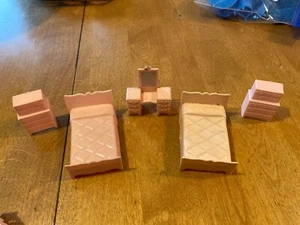 1960's Plastic Doll House Furniture Pink 11 Pieces - Picture 1 of 4