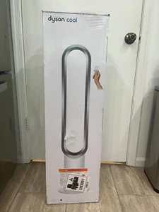 Dyson Cool AM07 Air Multiplier Bladeless Tower Fan Sealed in Plastic - Picture 1 of 3