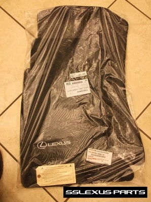 Alfombrillas negras Lexus IS250 IS350 AWD (2006-2013) 4 piezas OEM PT208-53068-02 Foto 1 de 4