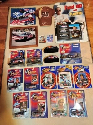 Lote de 21 artículos raros NASCAR de colección Dale Jarrett # 88 Winners Circle 1/64 y 1/43 Foto 1 de 4