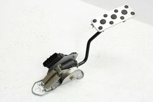 2004-2006 SUBARU WRX STI ACCELERATOR GAS PEDAL ASSEMBLY OEM 36010FE020 - Picture 1 of 6