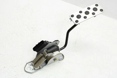 Conjunto de pedal de acelerador Subaru WRX STI 2004-2006 OEM 36010FE020 Foto 1 de 4