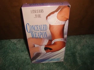 Concealed Weapon VHS TAPE EROTIC SEXY KILLER THRILLER NEW HORIZONS VIDEO - Foto 1 di 1