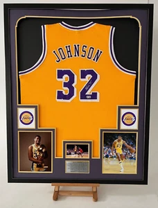 MAGIC JOHNSON BECKETT COA SIGNED & FRAMED NBA LA LAKERS JERSEY - BEST ON EBAY - Picture 1 of 5