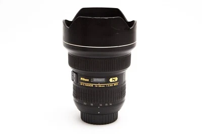 Lente Nikon 14-24 mm f/2,8G ED-IF AF-S NIKKOR - REPUESTOS/REPARACIÓN/DAÑADO Foto 1 de 4